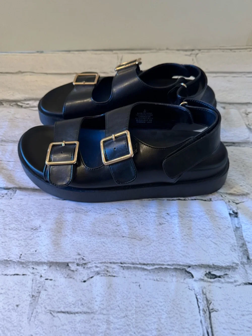 Old Navy Black Platform Buckle Sandals - Picture 2 of 5